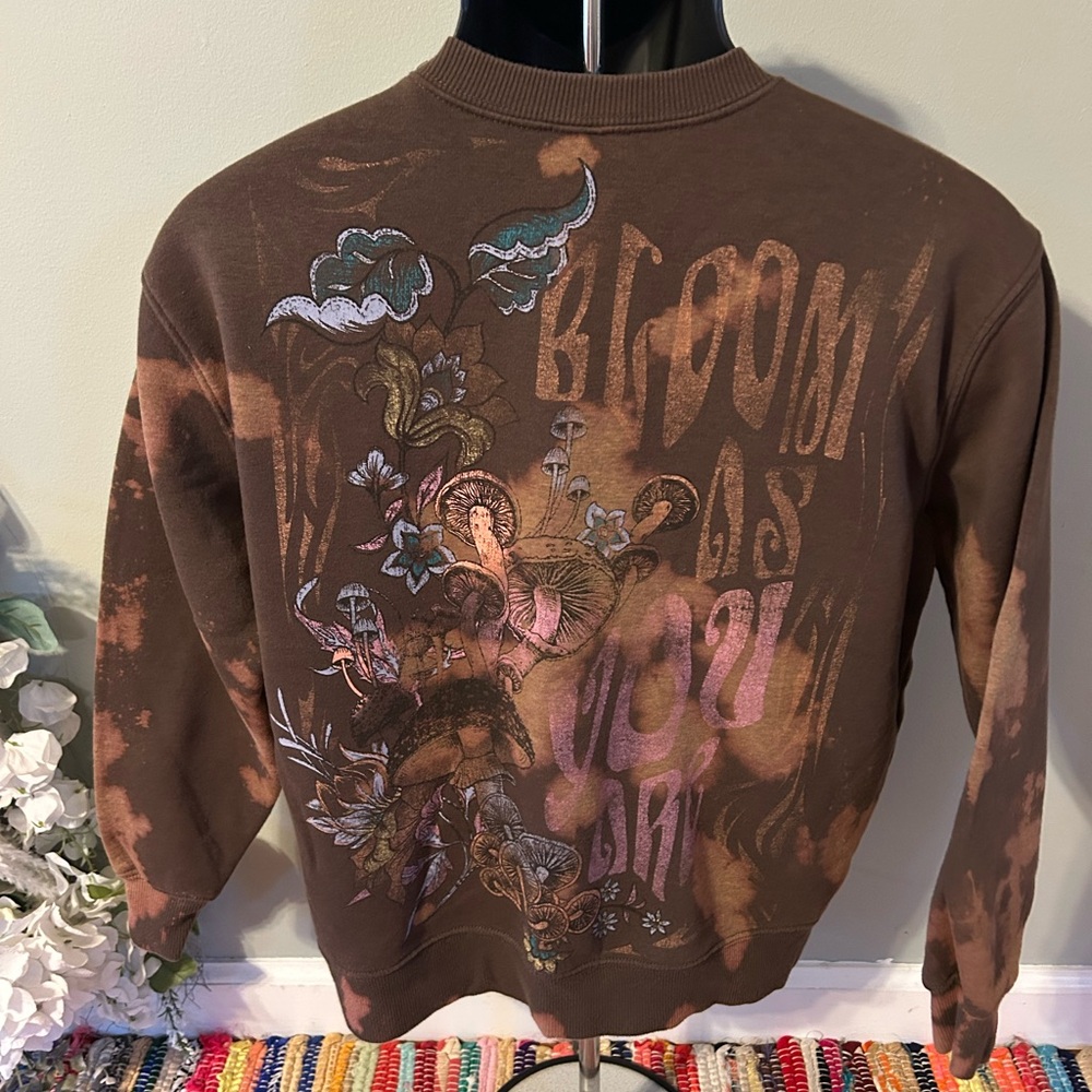 Mushroom Tie Dye Crewneck Sweatshirt Bloom As You Are WILD FABLE Small